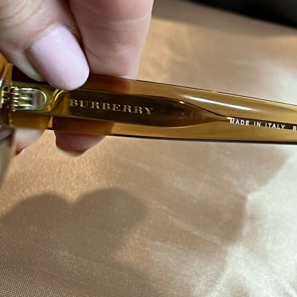Authentic Burberry Sunglasses - Picture 11 of 14